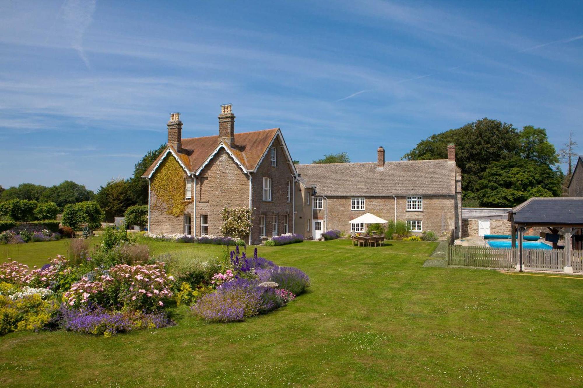 Overtown Manor 5* Swindon